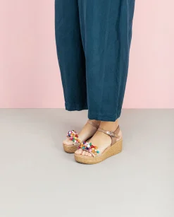 PORRONET Sandalia Cuña Con Abalorios Taupe Colores Irati Store